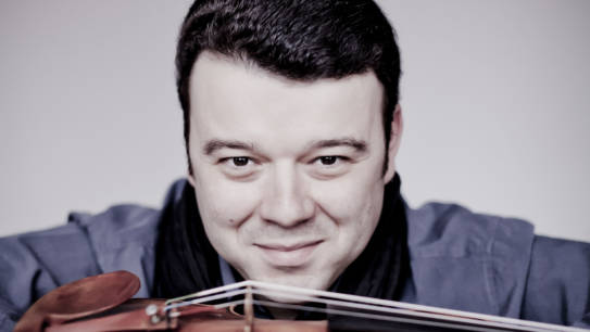 Vadim Gluzman
Photo: Marco Borggreve