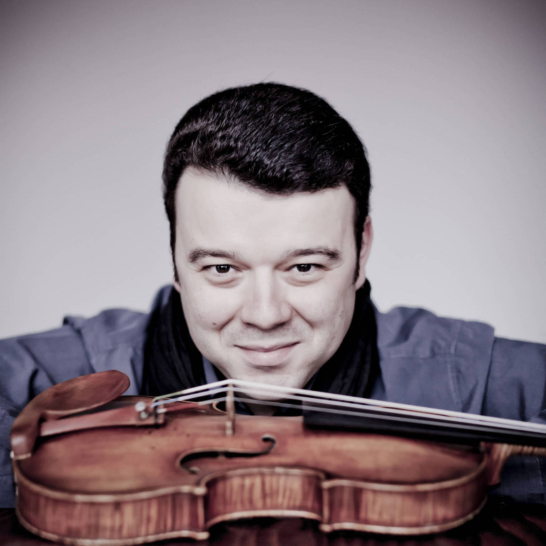 Vadim Gluzman
Photo: Marco Borggreve